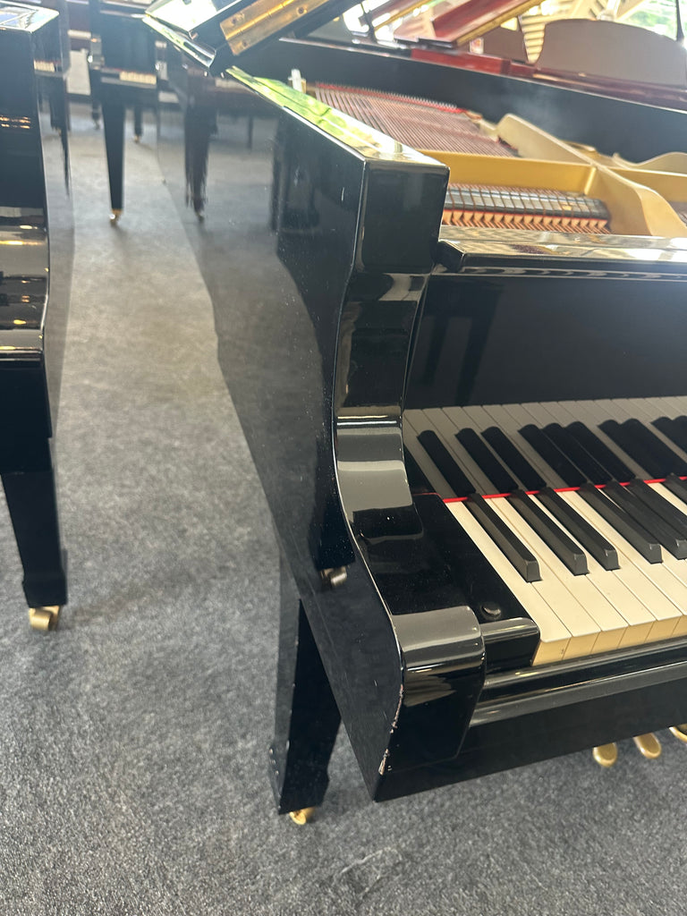 Yamaha C5 6’7” grand