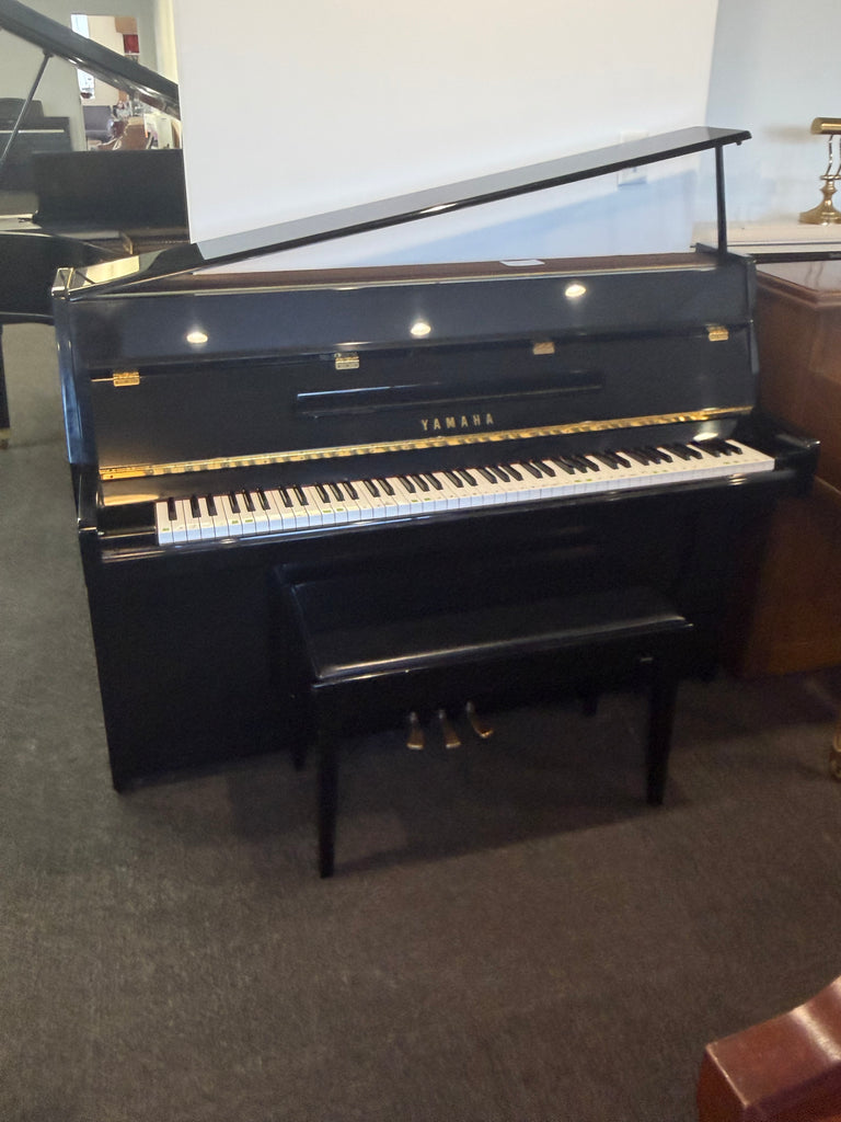 Yamaha M1 Continental console