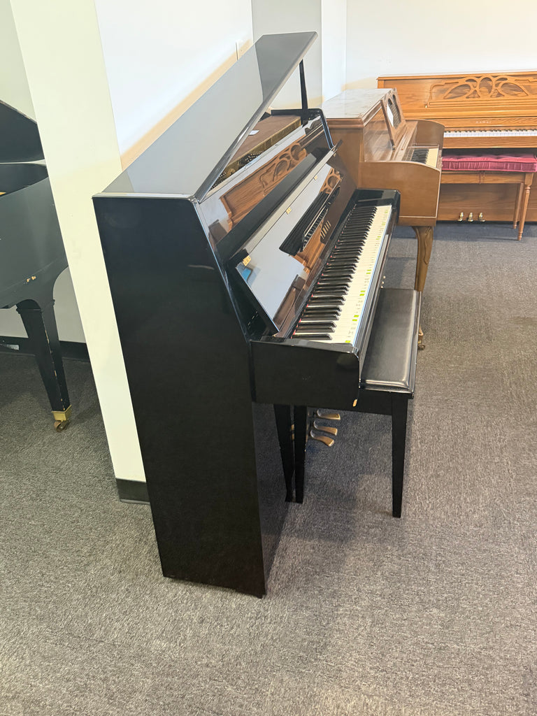 Yamaha M1 Continental console