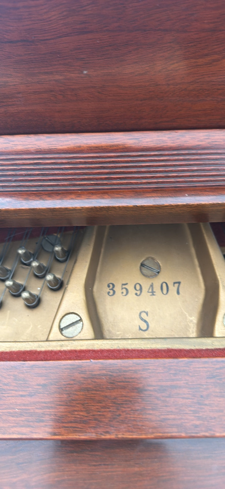 Steinway & Sons model S