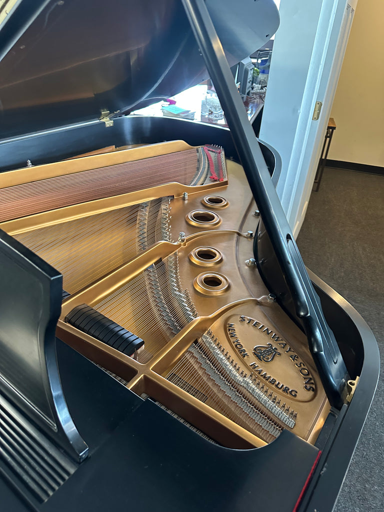 Steinway & Sons 2001 model L