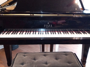 Essex Baby grand piano ￼