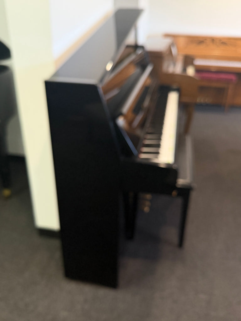 Yamaha M1 Continental console