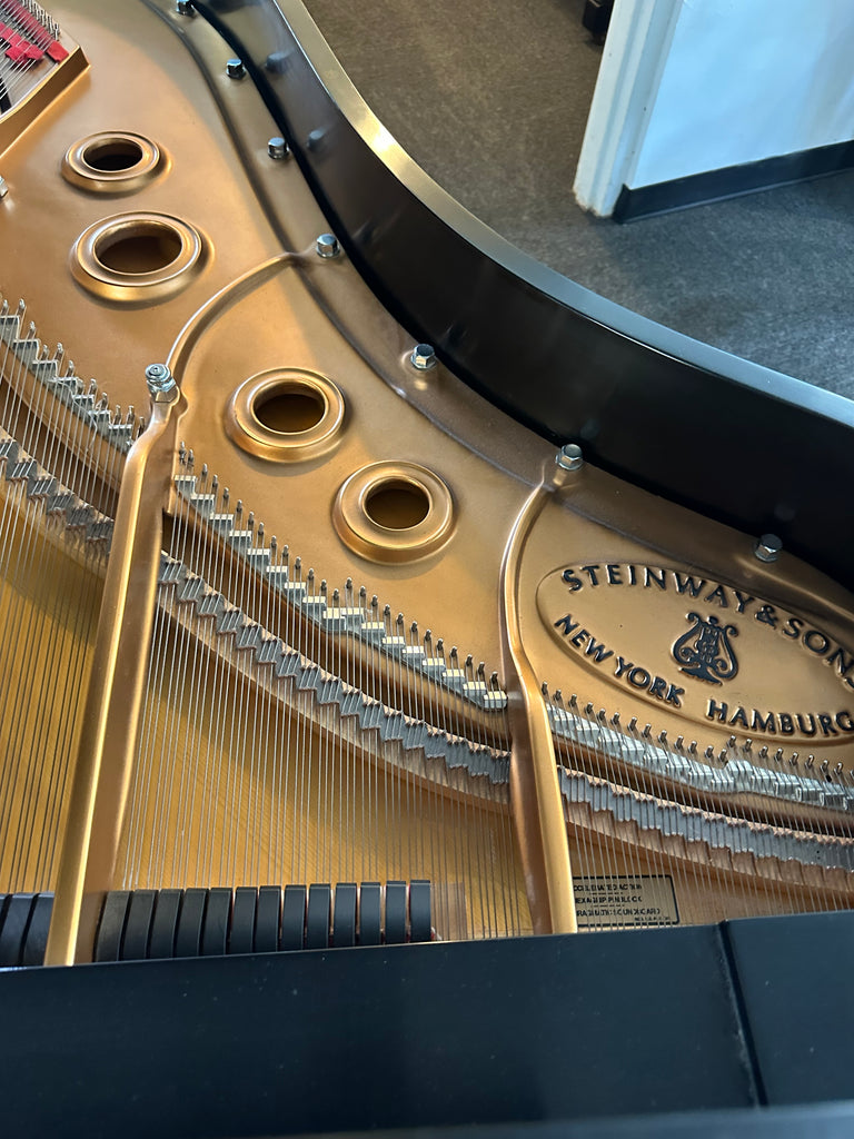 Steinway & Sons 2001 model L