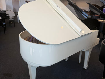 Kawai KG-2E Baby grand Piano in off Wise
