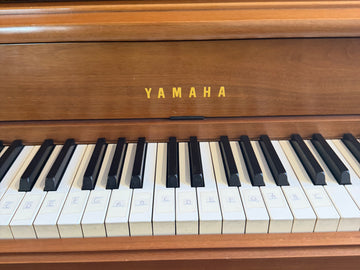 Yamaha console piano