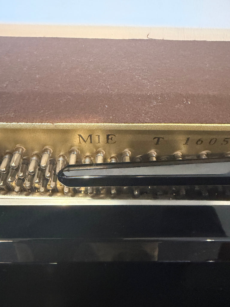 Yamaha M1 Continental console