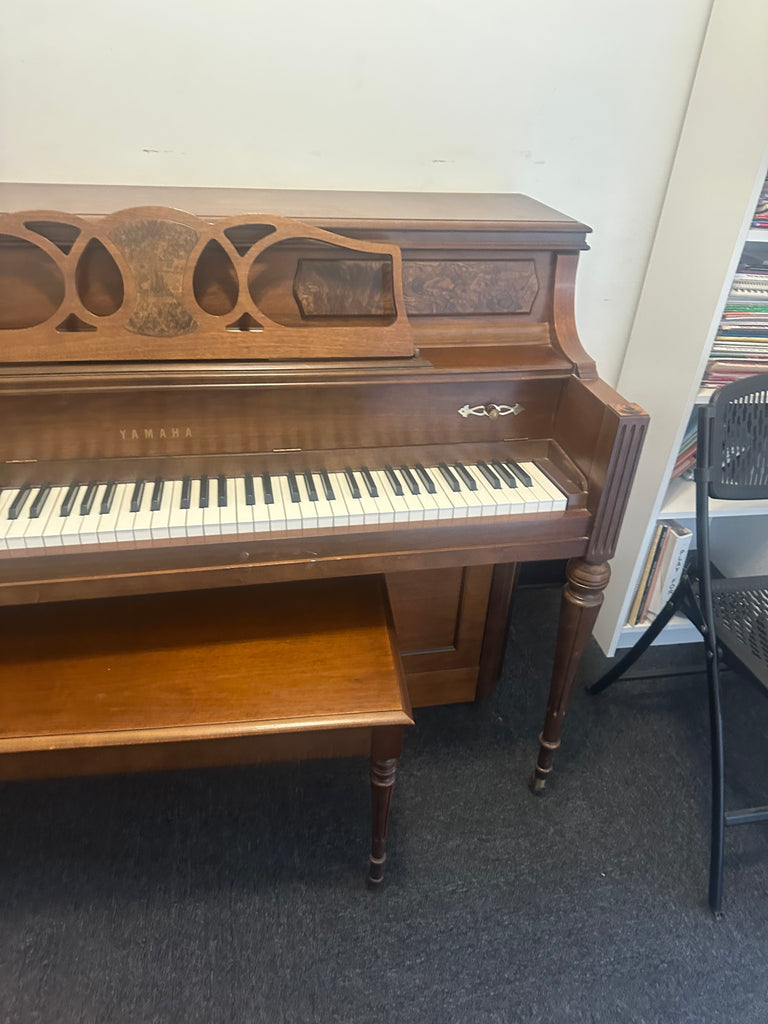 Yamaha console