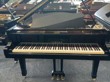 Yamaha C5 6’7” grand