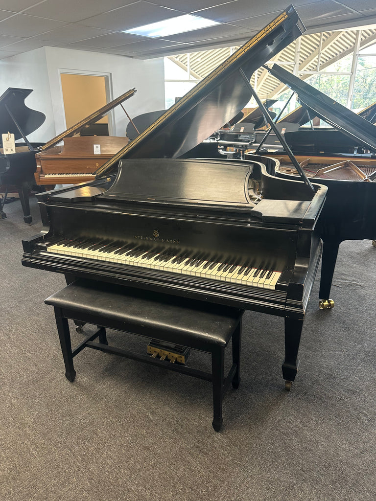 Steinway & Sons A-R