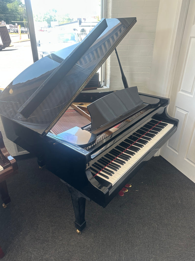 Samick baby grand piano