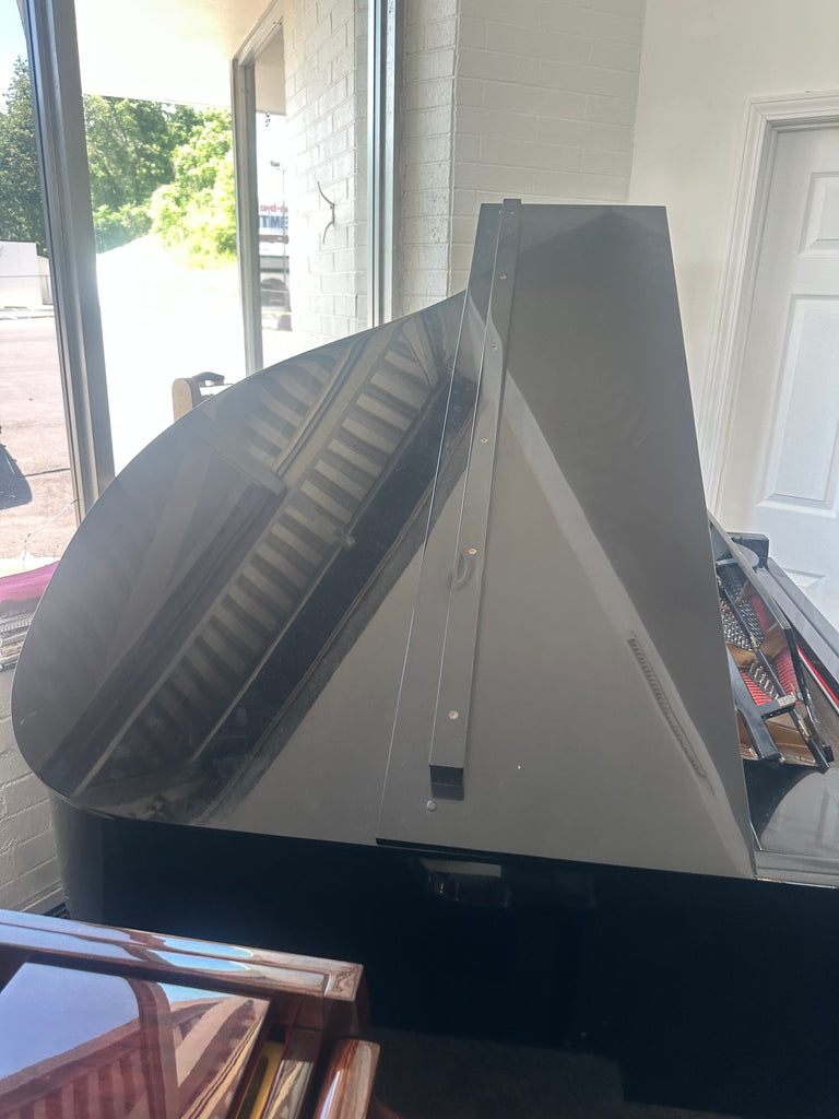 Samick baby grand piano